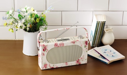 VINTAGE STYLE DAB FM RADIO 3